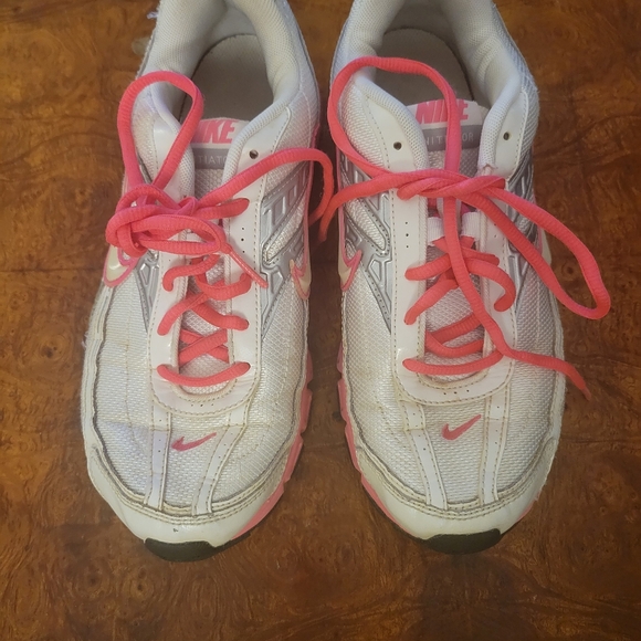 Nike Shoes - Nike women's Initiator sneakers  Hot pink
